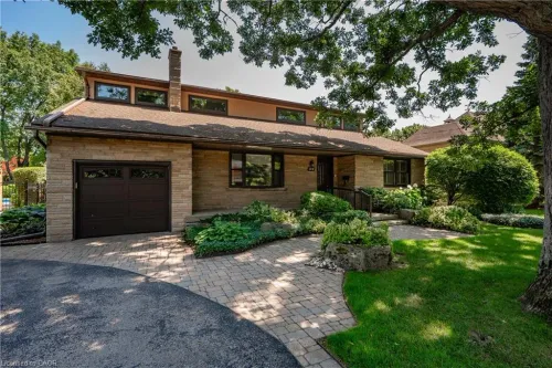 109 Rosemary Lane, Ancaster, ON L9G 2K4