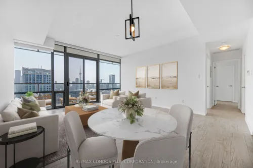 38 Grenville Street 4404, Toronto, ON M4Y 1A5