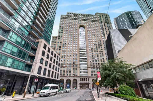 25 The Esplanade Avenue 2615, Toronto, ON M5E 1W5