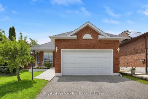 92 West Side Drive, Clarington, ON L1C 4Y9