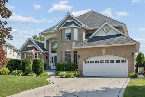 140 Taylorwood Court, Oshawa, ON L1G 7V7