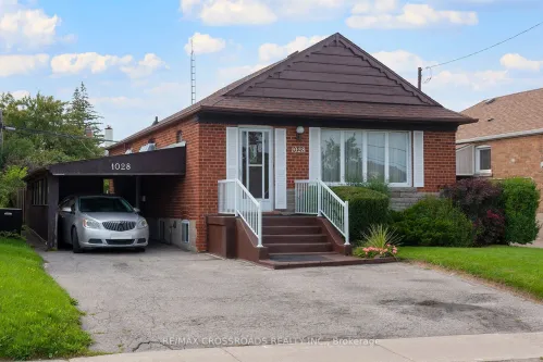 1028 Kennedy Road, Toronto, ON M1P 2K6