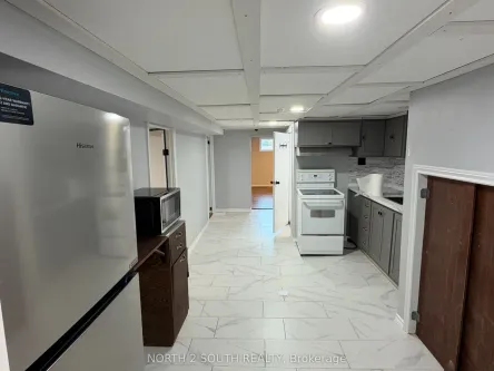 998 Warden Avenue Lower, Toronto, ON M1R 2P1