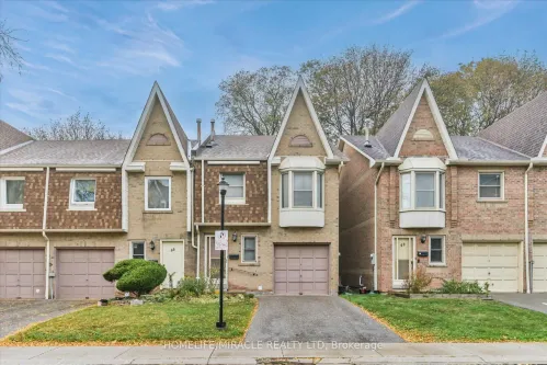 10 Cardwell Avenue 46, Toronto, ON M1S 4Y9