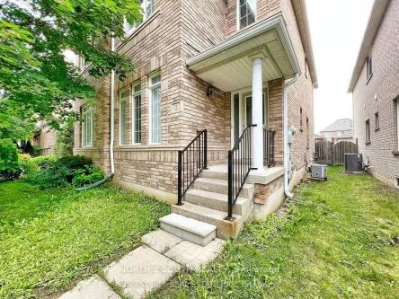 5 Bellagio Crescent, Vaughan, ON L4K 5J9