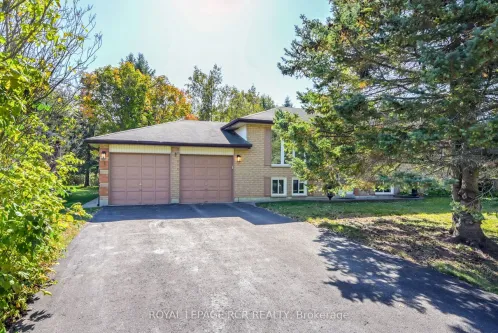 7 Moore Avenue, Adjala-Tosorontio, ON L0M 1J0