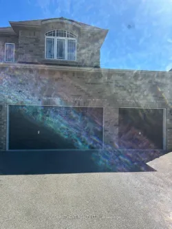37 Pearl Street, Wasaga Beach, ON L9Z 0G9