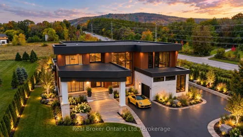 1 Meadowlark Way, Clearview, ON L9Y 0K1