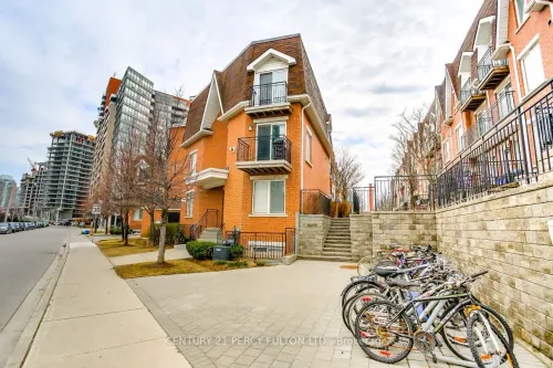 20 Machells Avenue N 112, Toronto, ON M6K 3H8