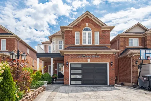 15 Denim Drive, Brampton, ON L6P 1K4