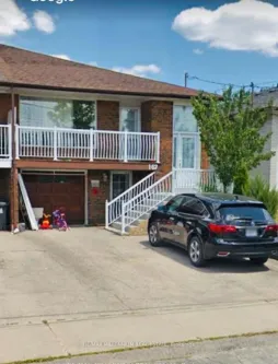 130 Ardwick Boulevard, Toronto, ON M9M 1W2