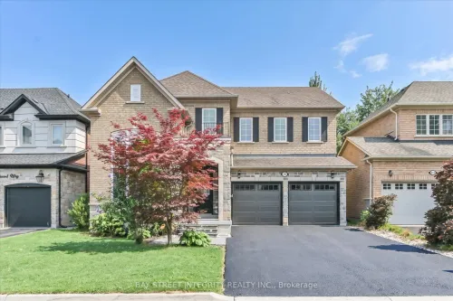 210 Milkweed Way, Oakville, ON L6L 0A6