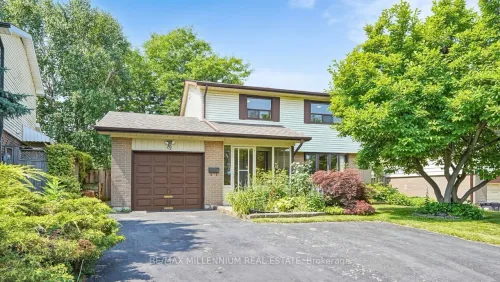 61 Centre Street S, Brampton, ON L6W 2X7