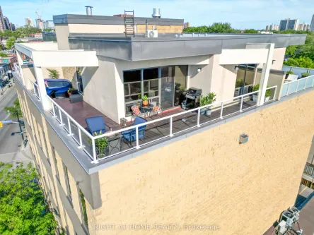 1 St Johns Road 504, Toronto, ON M6P 1T7