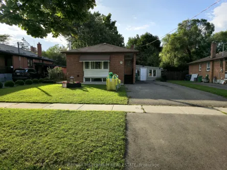 14 Charles Street Basement, Brampton, ON L6V 1E6