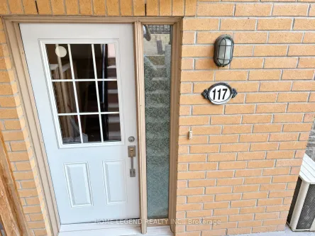 7 Foundry Avenue 117, Toronto, ON M6H 0B7