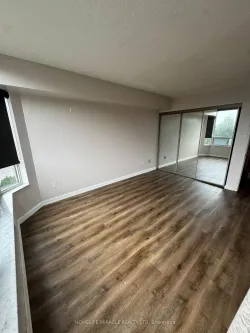24 Hanover Road 406, Brampton, ON L6S 5K8