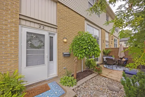 760 Berkshire Drive 22, London, ON N6J 4A5
