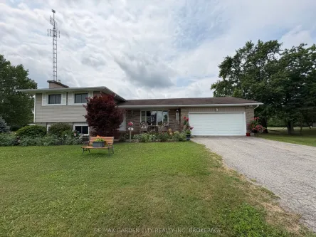 147 CAIRNS Crescent, Fort Erie, ON L2A 5M4