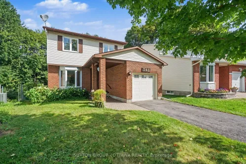 792 Harlequin Crescent, Ottawa, ON K1E 2P3