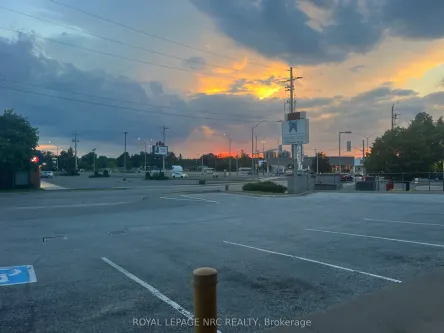 2A Tremont Drive 4, St. Catharines, ON L2T 2L2