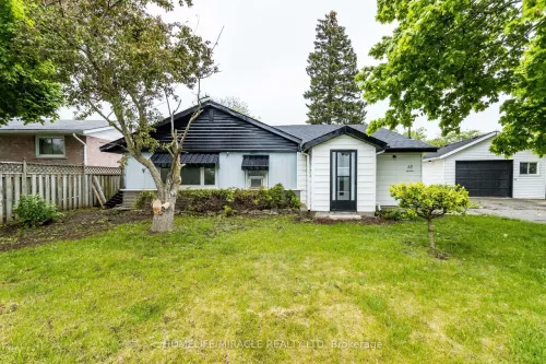 15 Spiers Crescent, Cambridge, ON N1R 3A9