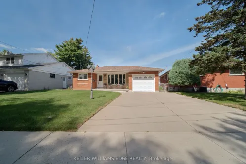 225 Nugent Drive, Hamilton, ON L8H 2N5