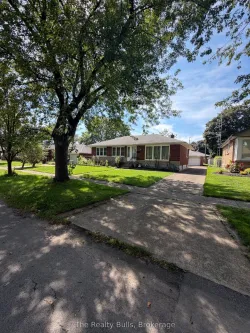 43 BARRON Street, Welland, ON L3C 2K4