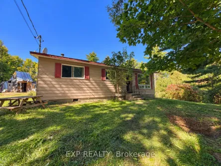 942 BATHURST 9TH CONCESSION Road, Tay Valley, ON K7H 3C9