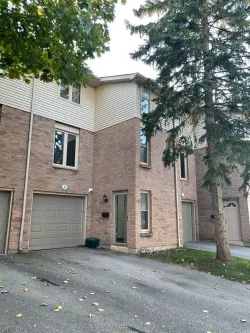 1855 Aldersbrook Road 22, London, ON N6G 4R7