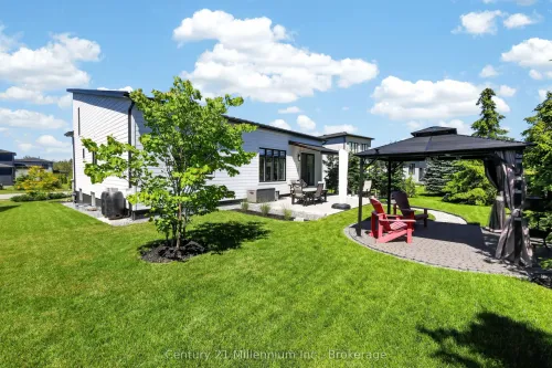 126 Tekiah Road, Blue Mountains, ON N0H 1J0
