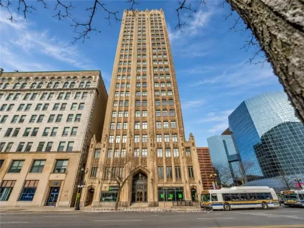 36 James Street S 810, Hamilton, ON L8P 4W4