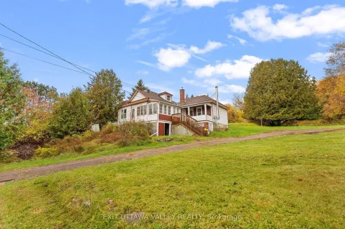106 Bonnechere Street E, Bonnechere Valley, ON K0J 1T0
