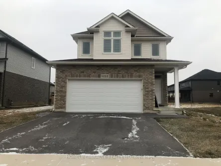 1222 Uppers Lane Upper, Thorold, ON L2V 0H1