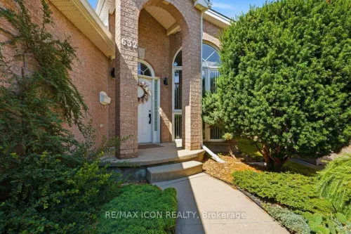 632 Thornwood Drive, London, ON N6H 5J6