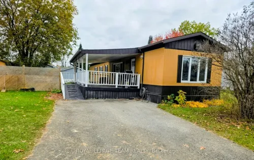 114 N HUTT Road N, Augusta, ON K6V 5T2